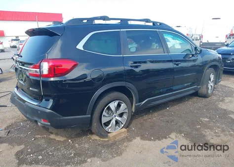 2021 Subaru Ascent Premium из США, поврежденный, VIN 4S4WMAFD0M3437558